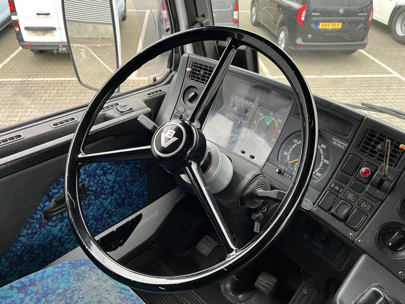 Scania R 143H V8 500 Streamline / V8 Sound / Retarder / Old Skool Classic - Tegljač: slika 4 Scania R 143H V8 500 Streamline / V8 Sound / Retarder / Old Skool Classic - Tegljač: slika 4