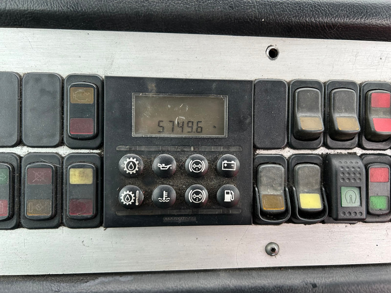 Terberg YT 182 / Cummins / Allison / 2012 / Terminal Tractor - Tegljač: slika 5 Terberg YT 182 / Cummins / Allison / 2012 / Terminal Tractor - Tegljač: slika 5