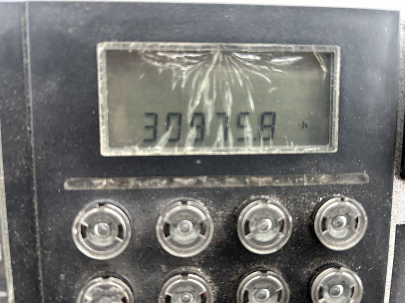 Terberg YT 182 Terminal Tractor / Allison - Cummins - Tegljač: slika 4 Terberg YT 182 Terminal Tractor / Allison - Cummins - Tegljač: slika 4