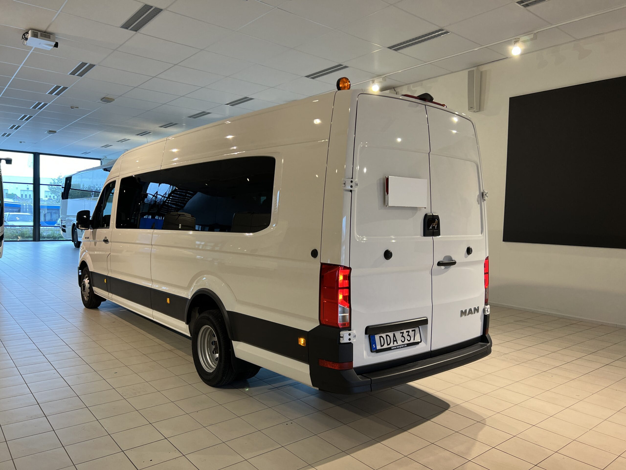 MAN TGE 5.160 Intercity - Minibus, Putnički kombi: slika 4 MAN TGE 5.160 Intercity - Minibus, Putnički kombi: slika 4