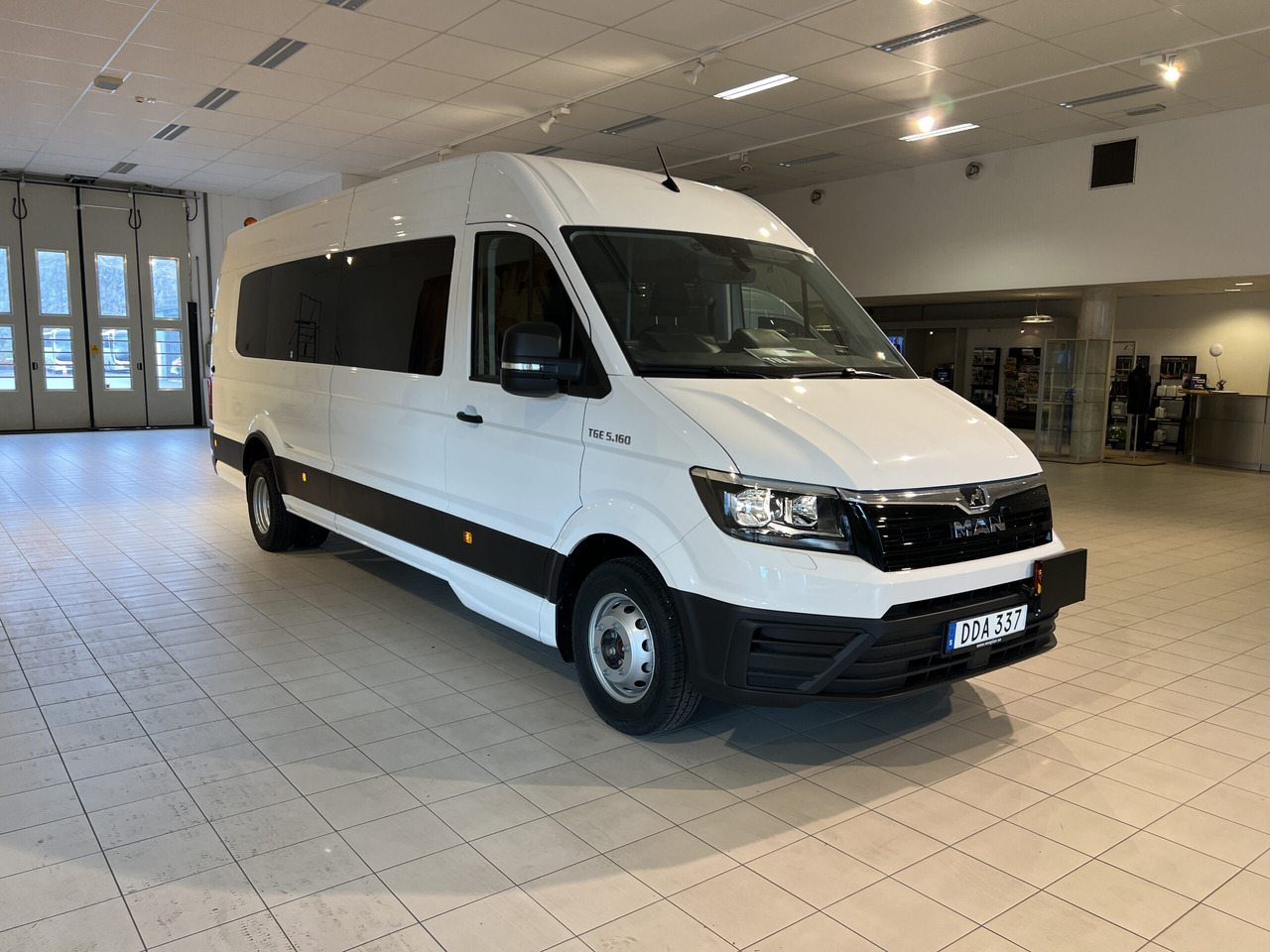 MAN TGE 5.160 Intercity - Minibus, Putnički kombi: slika 1 MAN TGE 5.160 Intercity - Minibus, Putnički kombi: slika 1