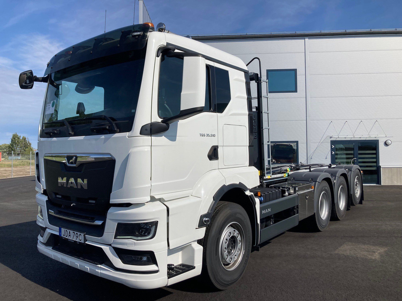 TGS 35.510 8×4-4 JOAB Lastväxlare - Kamion sa hidrauličnom kukom: slika 1 TGS 35.510 8×4-4 JOAB Lastväxlare - Kamion sa hidrauličnom kukom: slika 1