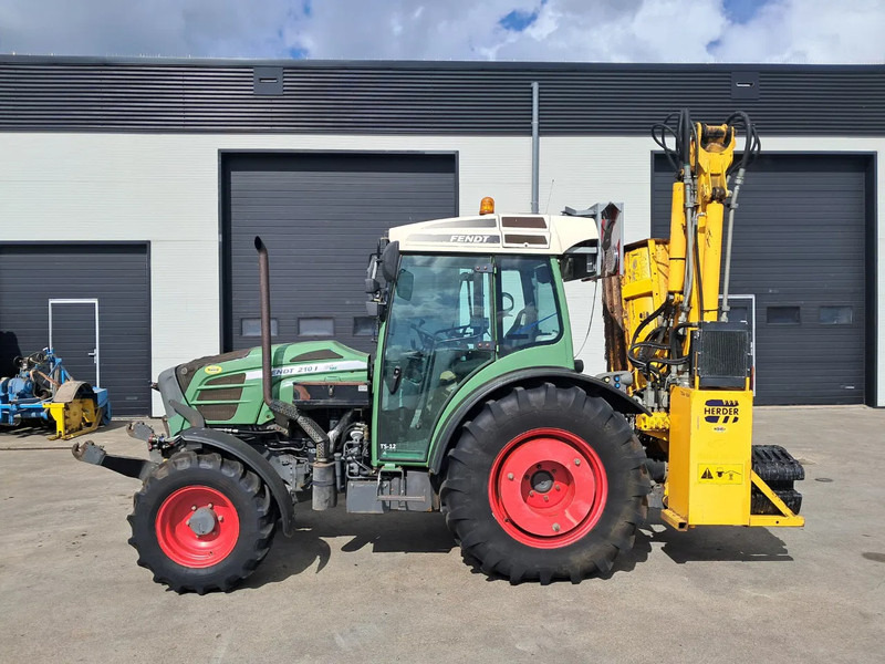 Fendt 210 P VARIO 210 P VARIO - Traktor: slika 2 Fendt 210 P VARIO 210 P VARIO - Traktor: slika 2