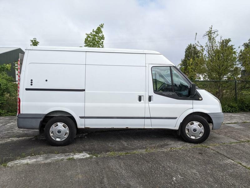 Ford Transit 350M VAN 140 DPF 4.27 - Furgon: slika 3 Ford Transit 350M VAN 140 DPF 4.27 - Furgon: slika 3
