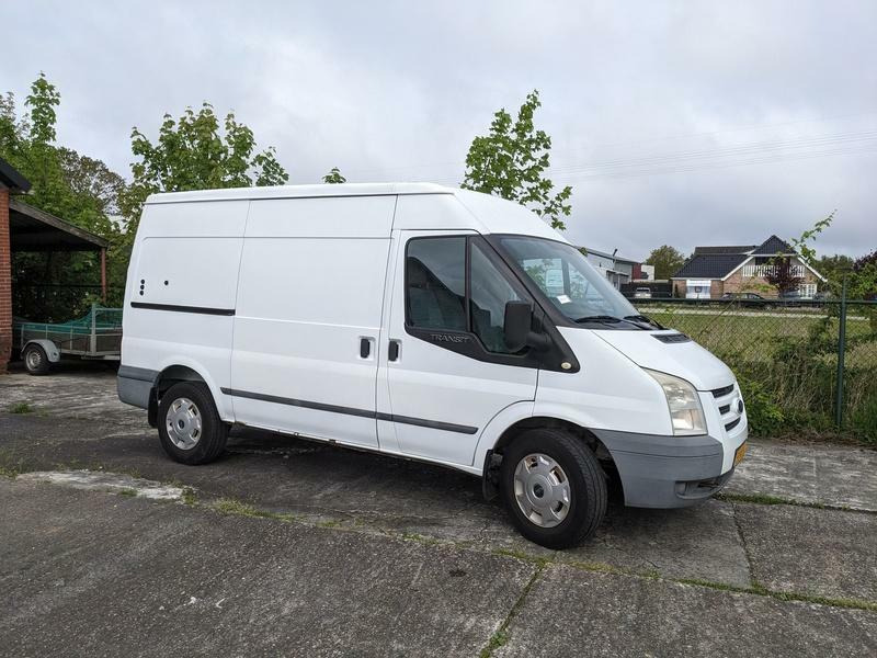 Ford Transit 350M VAN 140 DPF 4.27 - Furgon: slika 1 Ford Transit 350M VAN 140 DPF 4.27 - Furgon: slika 1