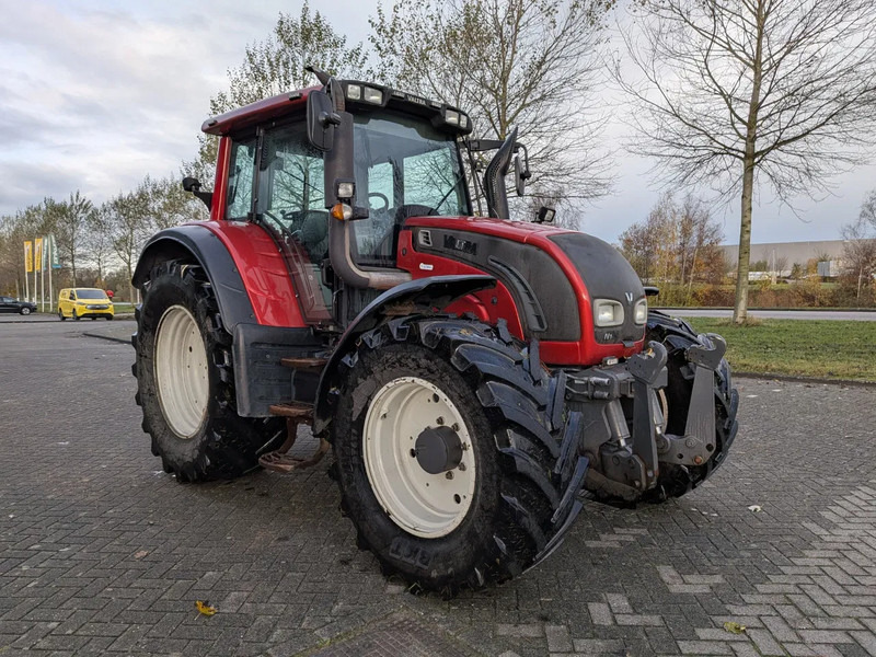 Valtra N142 N142 - Traktor: slika 2 Valtra N142 N142 - Traktor: slika 2