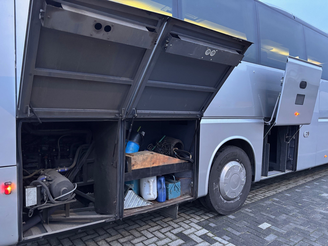 Prigradski autobus VDL Bova MHD 122.410: slika 14