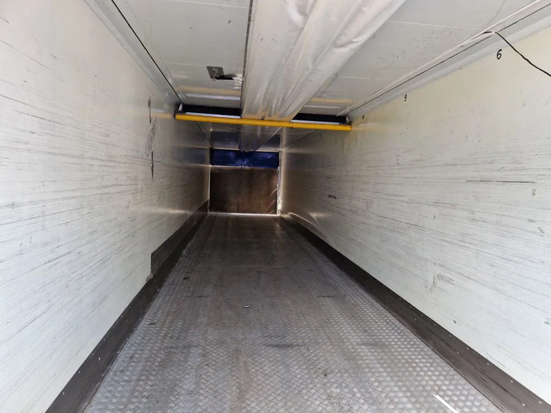 Poluprikolica sa zatvorenim sandukom Ackermann VS-F24 / DHOLLANDIA 3000kg: slika 9 Poluprikolica sa zatvorenim sandukom Ackermann VS-F24 / DHOLLANDIA 3000kg: slika 9