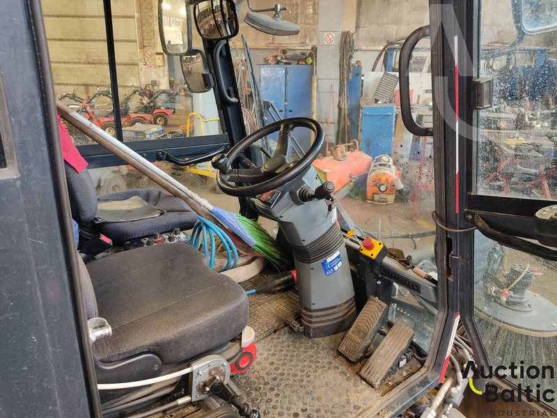 Aebi Schmitd eSwingo 200+ - Autočistilica: slika 5 Aebi Schmitd eSwingo 200+ - Autočistilica: slika 5