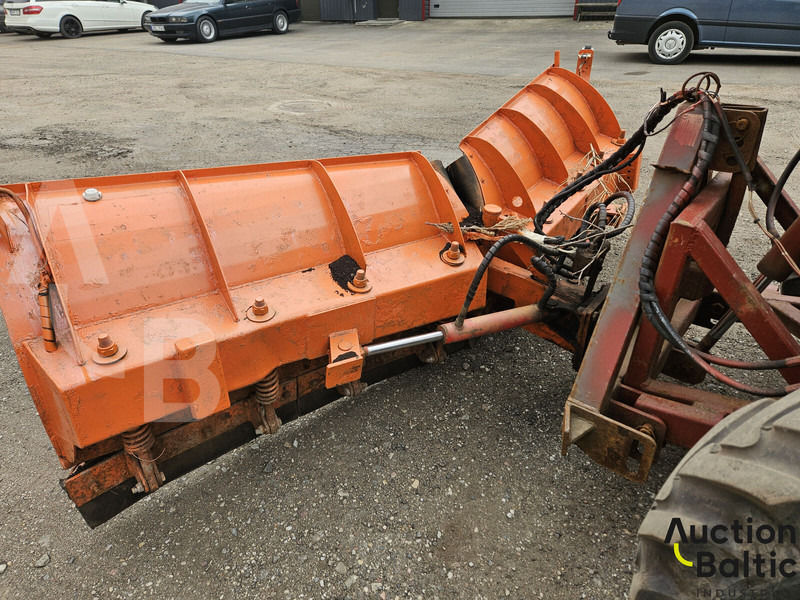 Traktor Belarus MTZ 82: slika 16