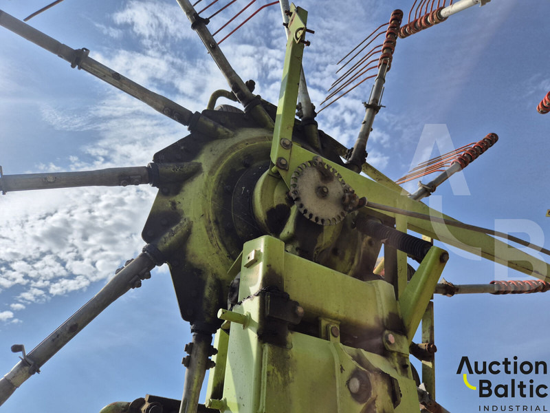 Claas Liner 3000 - Prevrtač/ Grabuljač: slika 5 Claas Liner 3000 - Prevrtač/ Grabuljač: slika 5