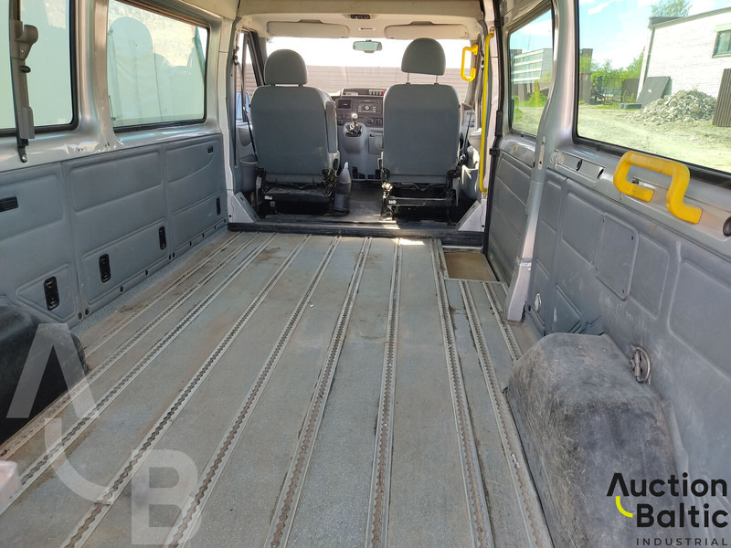 Mali kombi Ford Transit: slika 11