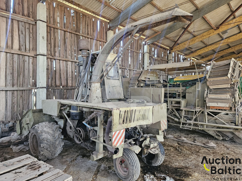 Fortschritt E281C - Kombajn za stočnu hranu: slika 1 Fortschritt E281C - Kombajn za stočnu hranu: slika 1