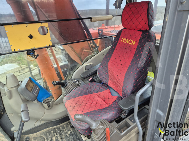 Hitachi ZX 210 LC-3 - Bager guseničar: slika 5 Hitachi ZX 210 LC-3 - Bager guseničar: slika 5