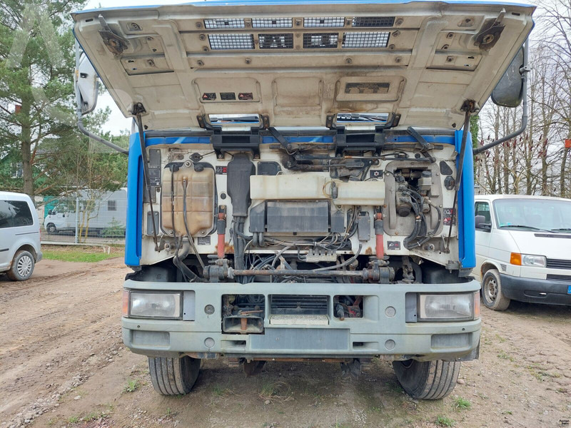 Iveco 180E18 - Kamion sa tovarnim sandukom, Kamion sa dizalicom: slika 5 Iveco 180E18 - Kamion sa tovarnim sandukom, Kamion sa dizalicom: slika 5