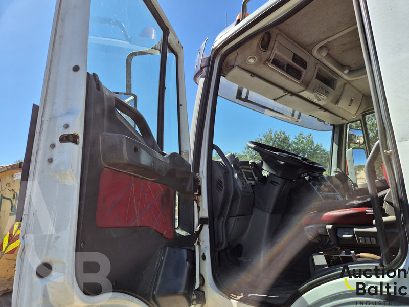 Iveco AD 260T - Istovarivač: slika 5 Iveco AD 260T - Istovarivač: slika 5