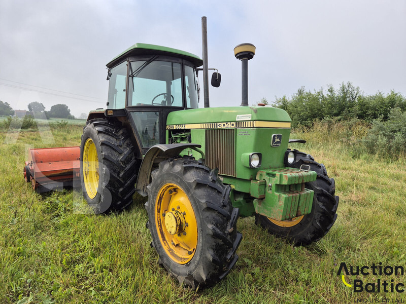 John Deere MFWD - Traktor: slika 1 John Deere MFWD - Traktor: slika 1