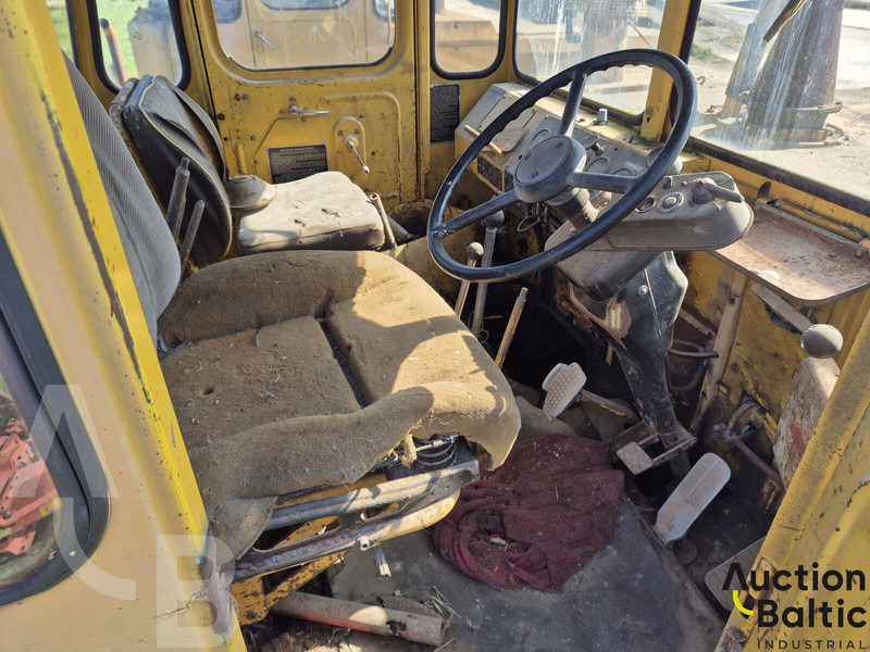 KIROVETS K 701 - Traktor: slika 5 KIROVETS K 701 - Traktor: slika 5