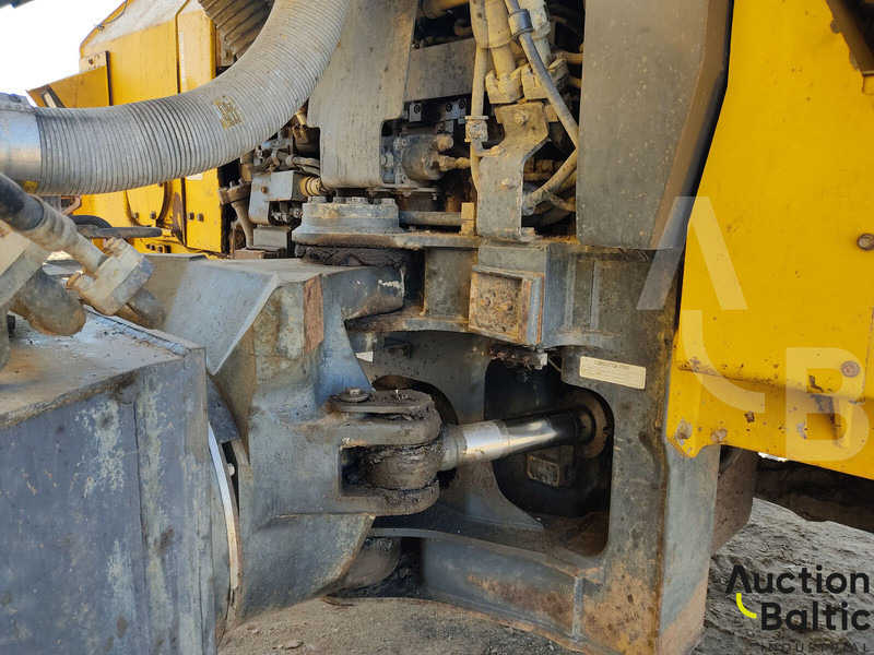 Lizing Komatsu HM400 Komatsu HM400: slika 9
