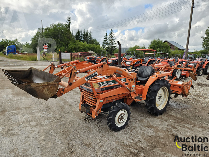 Kubota L1-R22 - Traktor: slika 1 Kubota L1-R22 - Traktor: slika 1
