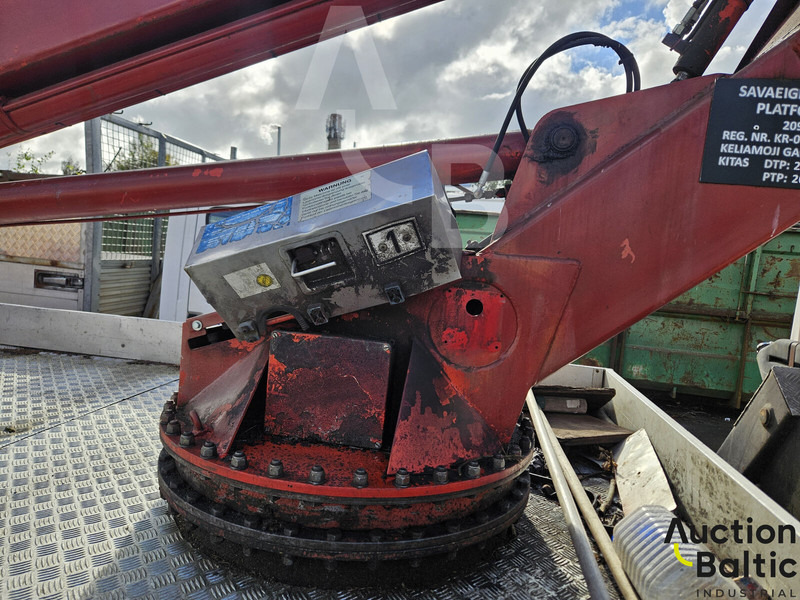 Vazdušna platforma montirana na kamion MAN 8.103: slika 12