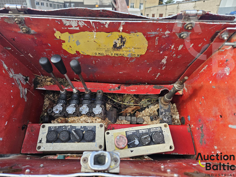 Vazdušna platforma montirana na kamion MAN 8.103: slika 17