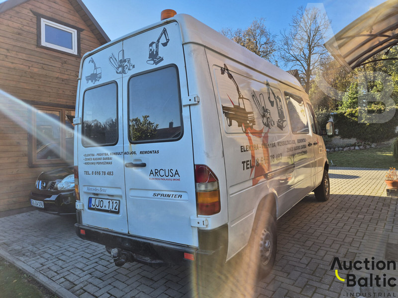 Mercedes-Benz 300-serie 312 D - Furgon: slika 4 Mercedes-Benz 300-serie 312 D - Furgon: slika 4