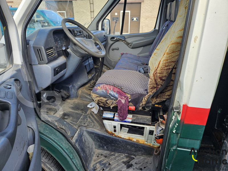 Mercedes-Benz 408 - Dostavno vozilo s ravnom platformom: slika 4 Mercedes-Benz 408 - Dostavno vozilo s ravnom platformom: slika 4