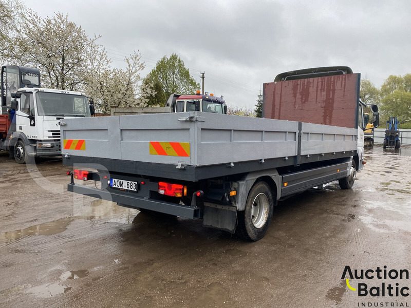 Mercedes-Benz 815 - Kamion sa tovarnim sandukom: slika 4 Mercedes-Benz 815 - Kamion sa tovarnim sandukom: slika 4