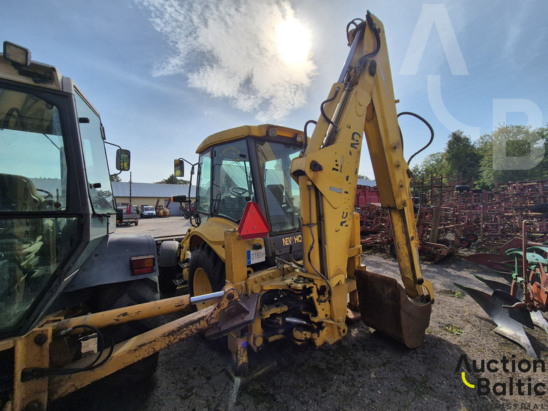 New Holland LB 110-4 PT - Bager točkaš: slika 3 New Holland LB 110-4 PT - Bager točkaš: slika 3