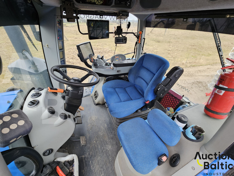New Holland T 8.410 - Traktor: slika 4 New Holland T 8.410 - Traktor: slika 4