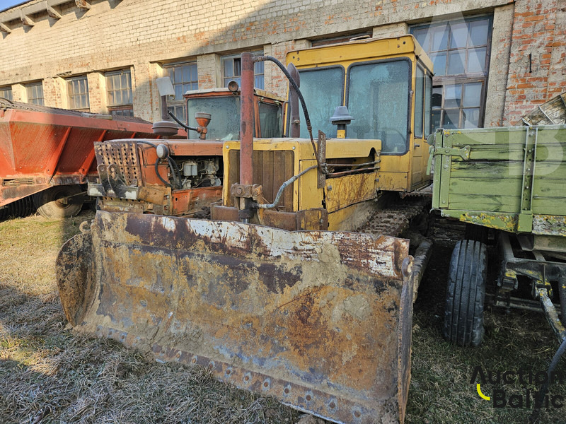 Onbekend DT-75 - Traktor guseničar: slika 2 Onbekend DT-75 - Traktor guseničar: slika 2