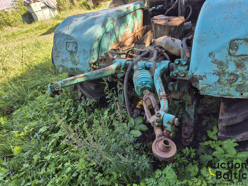 Traktor Onbekend T150K: slika 10