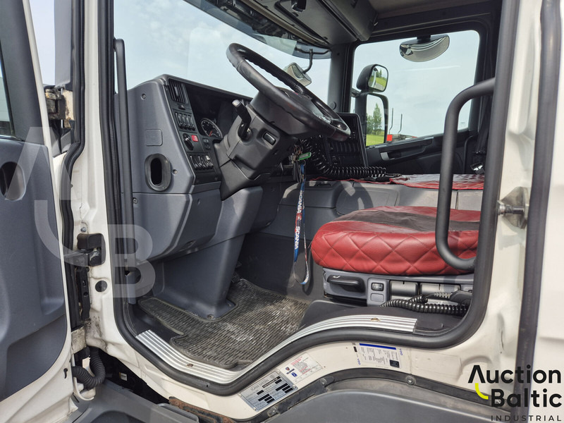 Scania P 450 - Kamion sa golom šasijom i zatvorenom kabinom: slika 5 Scania P 450 - Kamion sa golom šasijom i zatvorenom kabinom: slika 5