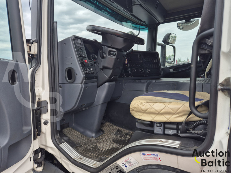 Scania P 450 - Kamion sa golom šasijom i zatvorenom kabinom: slika 5 Scania P 450 - Kamion sa golom šasijom i zatvorenom kabinom: slika 5