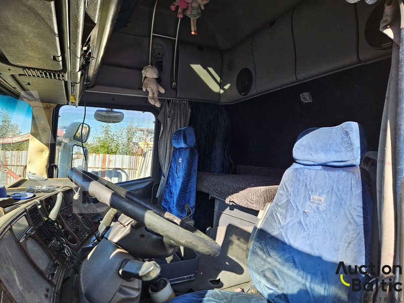 Scania R 114 LA - Tegljač: slika 5 Scania R 114 LA - Tegljač: slika 5