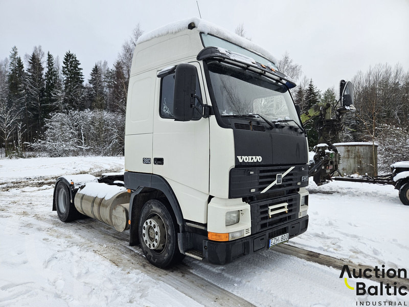 Volvo FH12 - Tegljač: slika 2 Volvo FH12 - Tegljač: slika 2