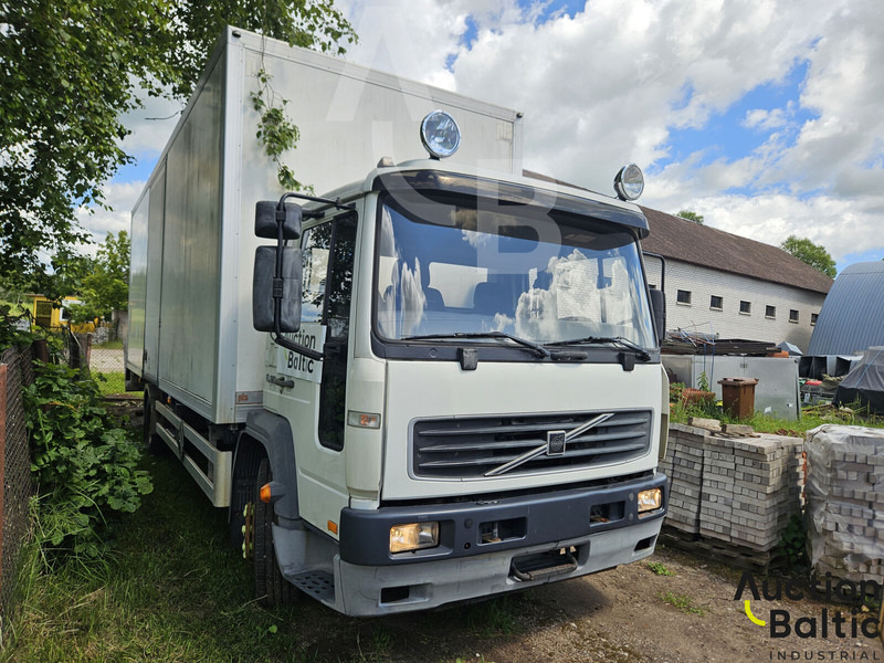 Volvo FL615 - Kamion sa zatvorenim sandukom: slika 2 Volvo FL615 - Kamion sa zatvorenim sandukom: slika 2