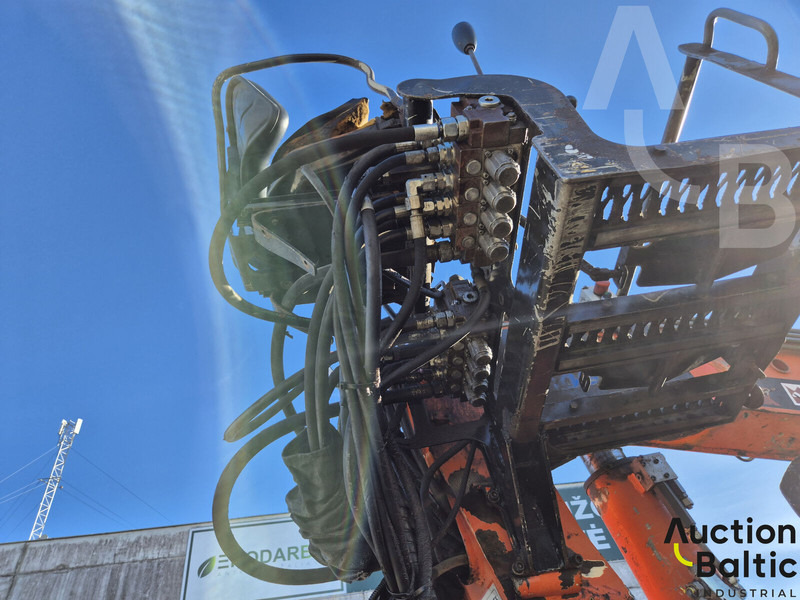 Istovarivač Volvo FM-300: slika 10 Istovarivač Volvo FM-300: slika 10