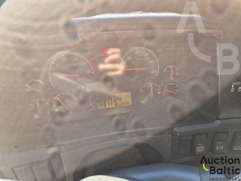 Istovarivač Volvo FM-300: slika 7 Istovarivač Volvo FM-300: slika 7