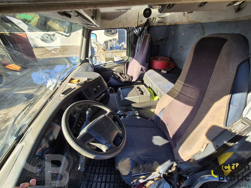 Istovarivač Volvo FM-300: slika 6 Istovarivač Volvo FM-300: slika 6