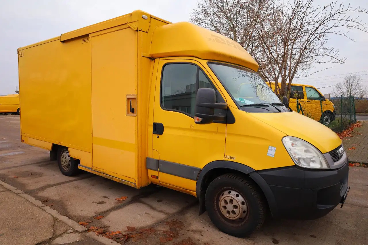 Iveco C30C/ Daily - Dostavno vozilo sa zatvorenim sandukom: slika 2 Iveco C30C/ Daily - Dostavno vozilo sa zatvorenim sandukom: slika 2