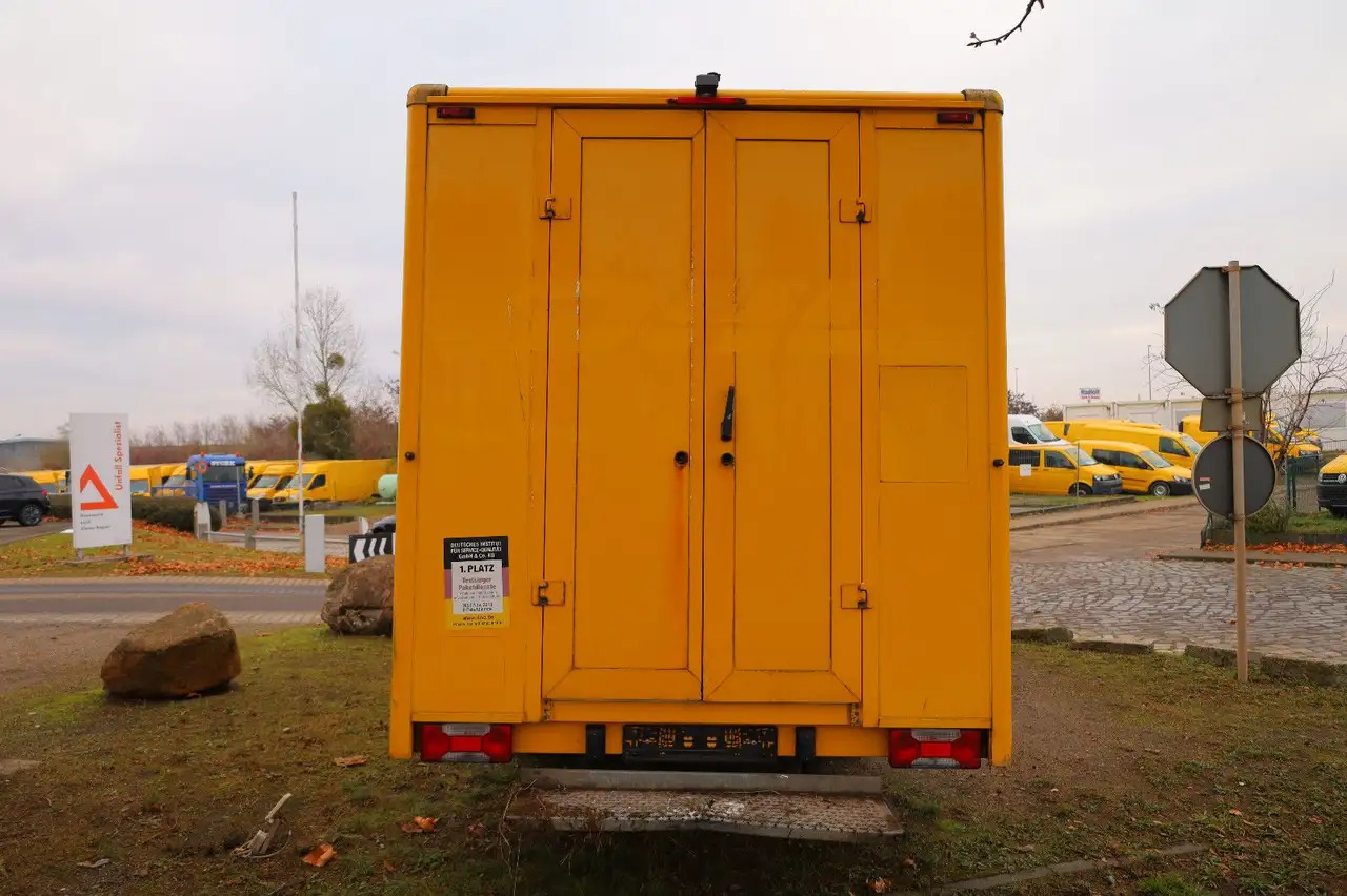 Iveco Daily/ Regalsystem/Luftfeder/1. Hand - Dostavno vozilo sa zatvorenim sandukom: slika 5 Iveco Daily/ Regalsystem/Luftfeder/1. Hand - Dostavno vozilo sa zatvorenim sandukom: slika 5