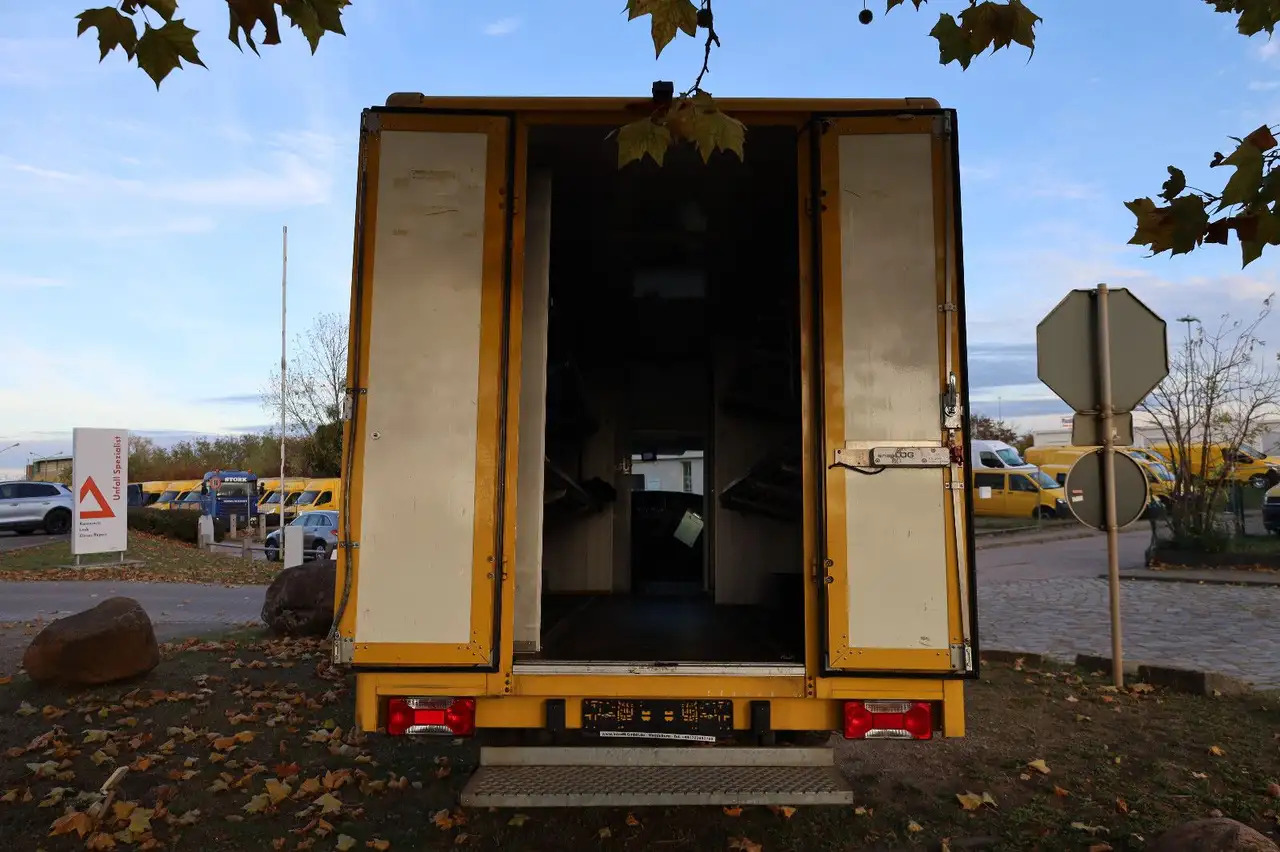 Dostavno vozilo sa zatvorenim sandukom Iveco Daily/ Regalsystem/Luftfeder/1. Hand: slika 6 Dostavno vozilo sa zatvorenim sandukom Iveco Daily/ Regalsystem/Luftfeder/1. Hand: slika 6