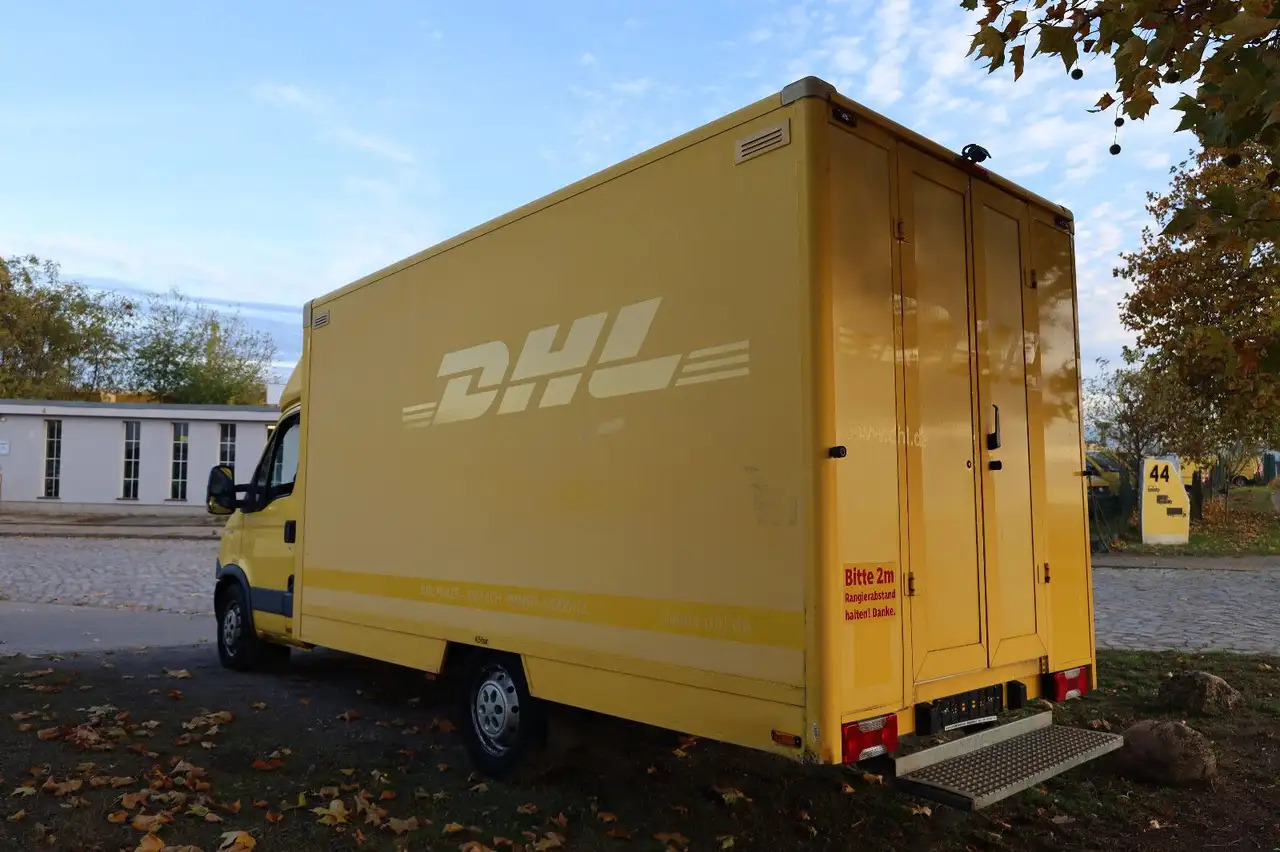 Iveco Daily/ Regalsystem/Luftfeder/1. Hand - Dostavno vozilo sa zatvorenim sandukom: slika 3 Iveco Daily/ Regalsystem/Luftfeder/1. Hand - Dostavno vozilo sa zatvorenim sandukom: slika 3