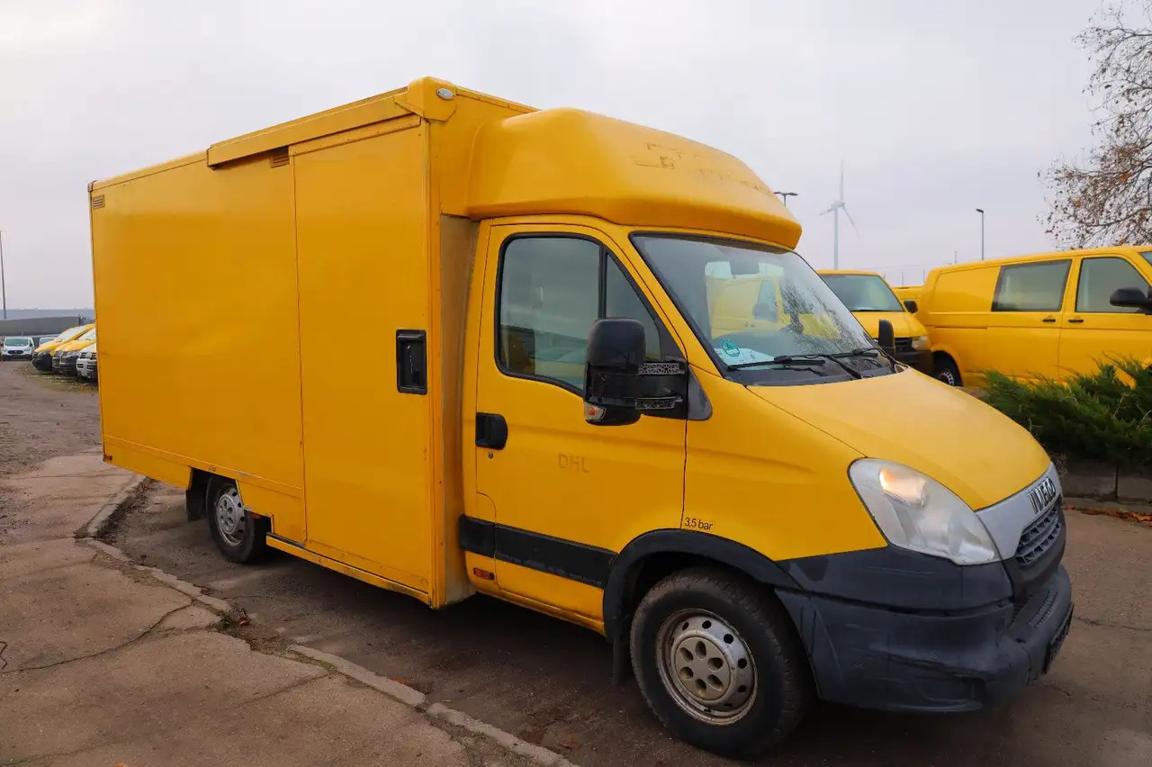 Iveco Daily/ Regalsystem/Luftfeder/1. Hand - Dostavno vozilo sa zatvorenim sandukom: slika 2 Iveco Daily/ Regalsystem/Luftfeder/1. Hand - Dostavno vozilo sa zatvorenim sandukom: slika 2