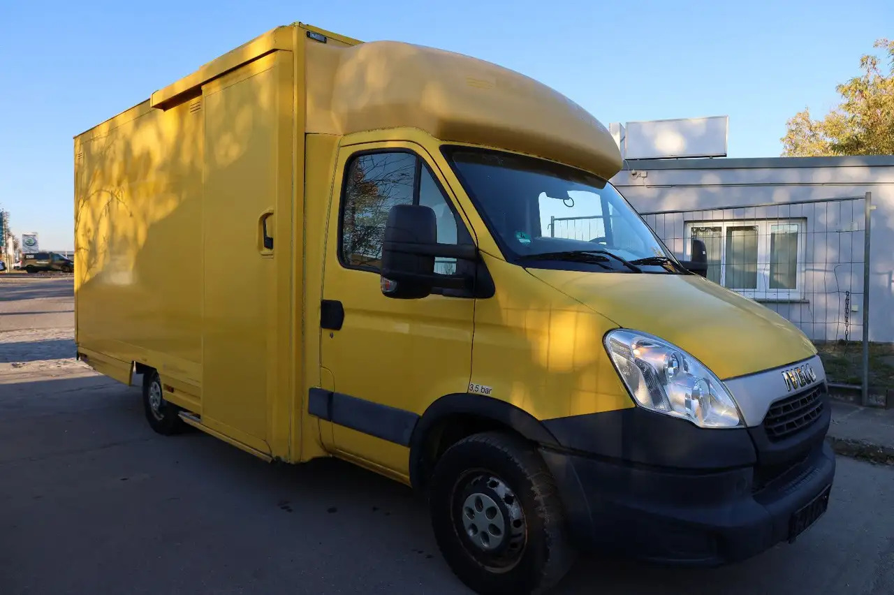 Iveco Daily/ Regalsystem/Luftfeder/1. Hand - Dostavno vozilo sa zatvorenim sandukom: slika 2 Iveco Daily/ Regalsystem/Luftfeder/1. Hand - Dostavno vozilo sa zatvorenim sandukom: slika 2
