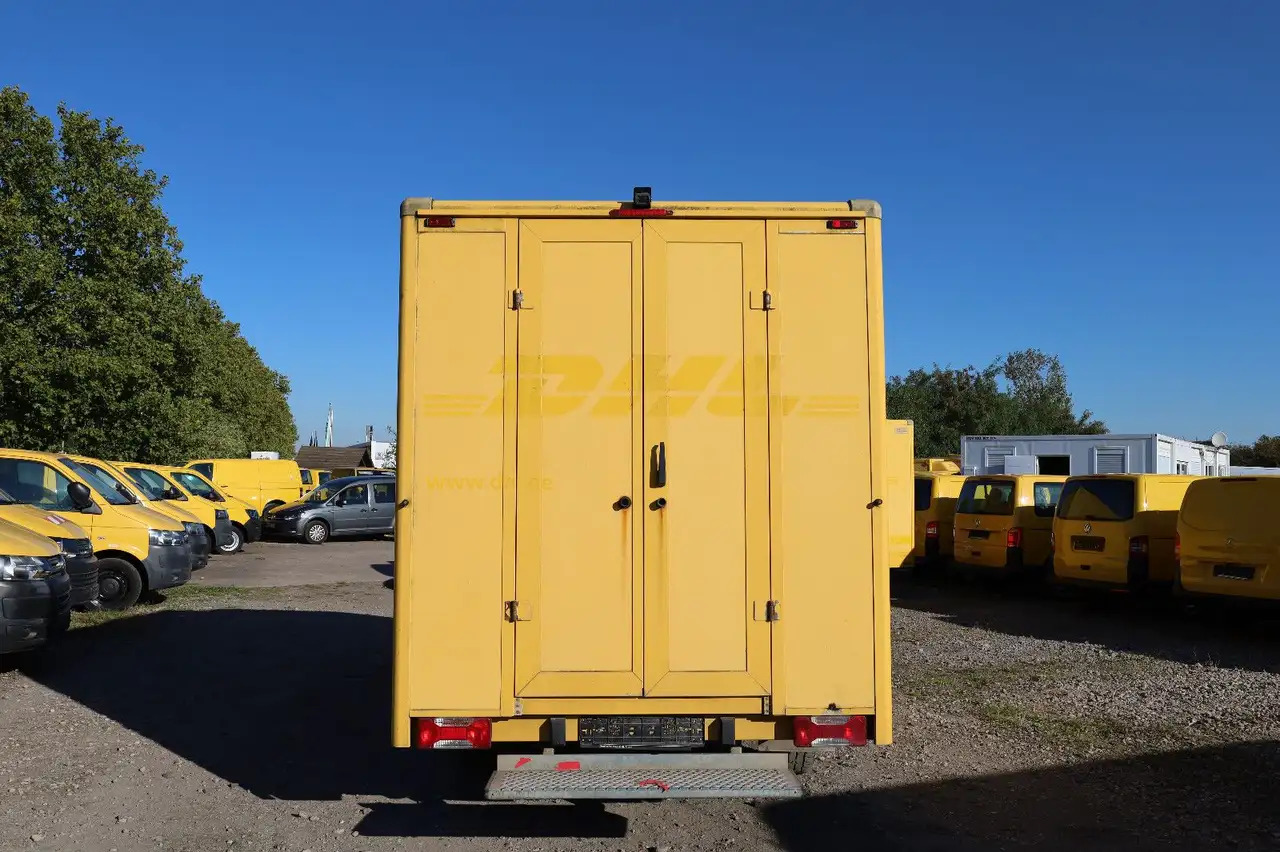Iveco Daily/ Regalsystem/Luftfeder/KURZ/1. Hand - Dostavno vozilo sa zatvorenim sandukom: slika 5 Iveco Daily/ Regalsystem/Luftfeder/KURZ/1. Hand - Dostavno vozilo sa zatvorenim sandukom: slika 5