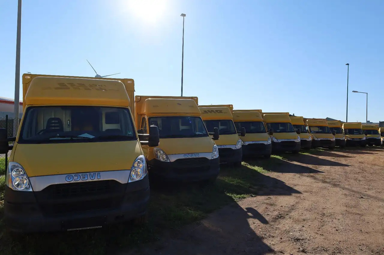 Iveco Daily/ Regalsystem/Luftfeder/KURZ/1. Hand - Dostavno vozilo sa zatvorenim sandukom: slika 1 Iveco Daily/ Regalsystem/Luftfeder/KURZ/1. Hand - Dostavno vozilo sa zatvorenim sandukom: slika 1
