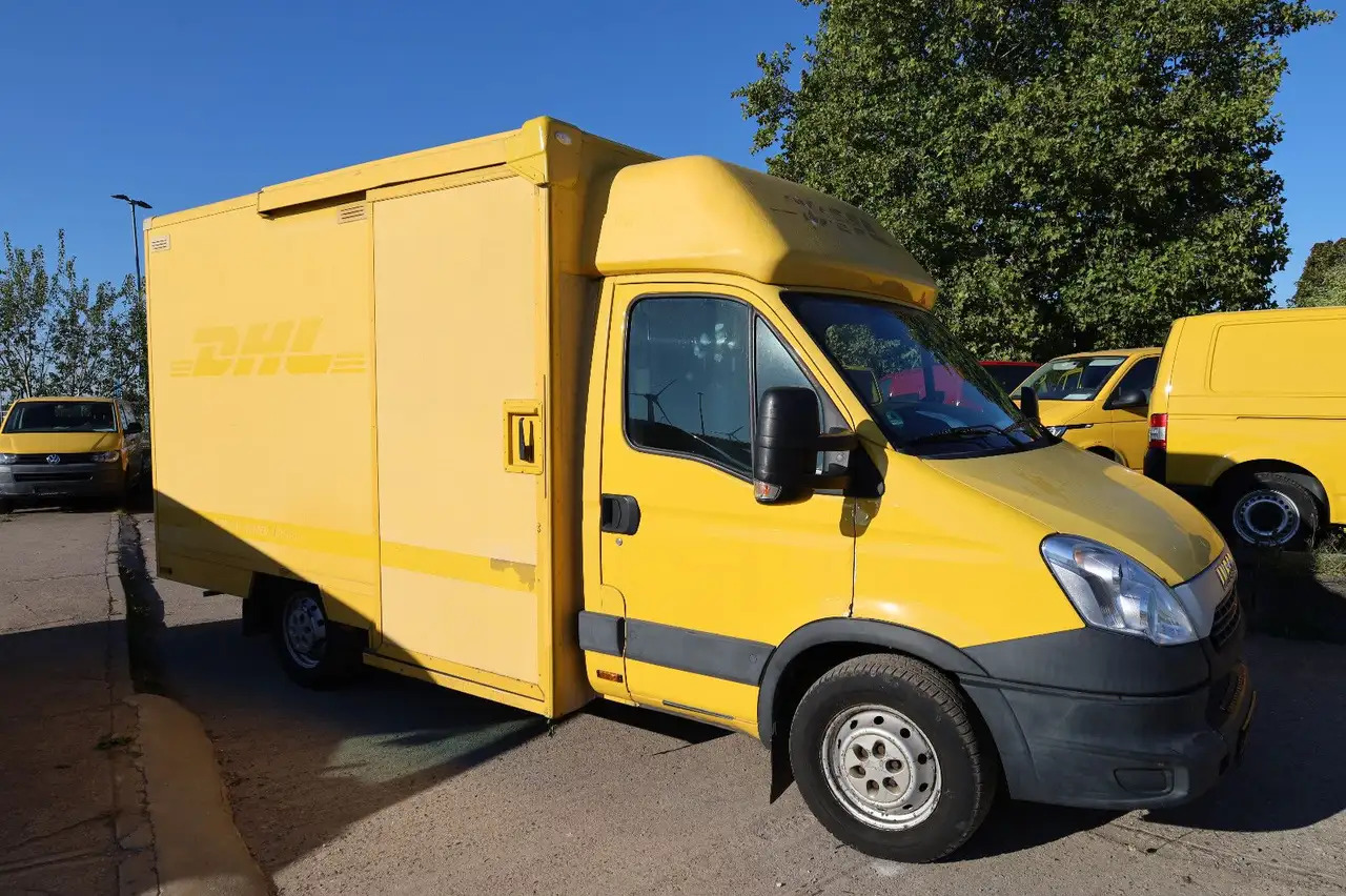 Iveco Daily/ Regalsystem/Luftfeder/KURZ/1. Hand - Dostavno vozilo sa zatvorenim sandukom: slika 2 Iveco Daily/ Regalsystem/Luftfeder/KURZ/1. Hand - Dostavno vozilo sa zatvorenim sandukom: slika 2
